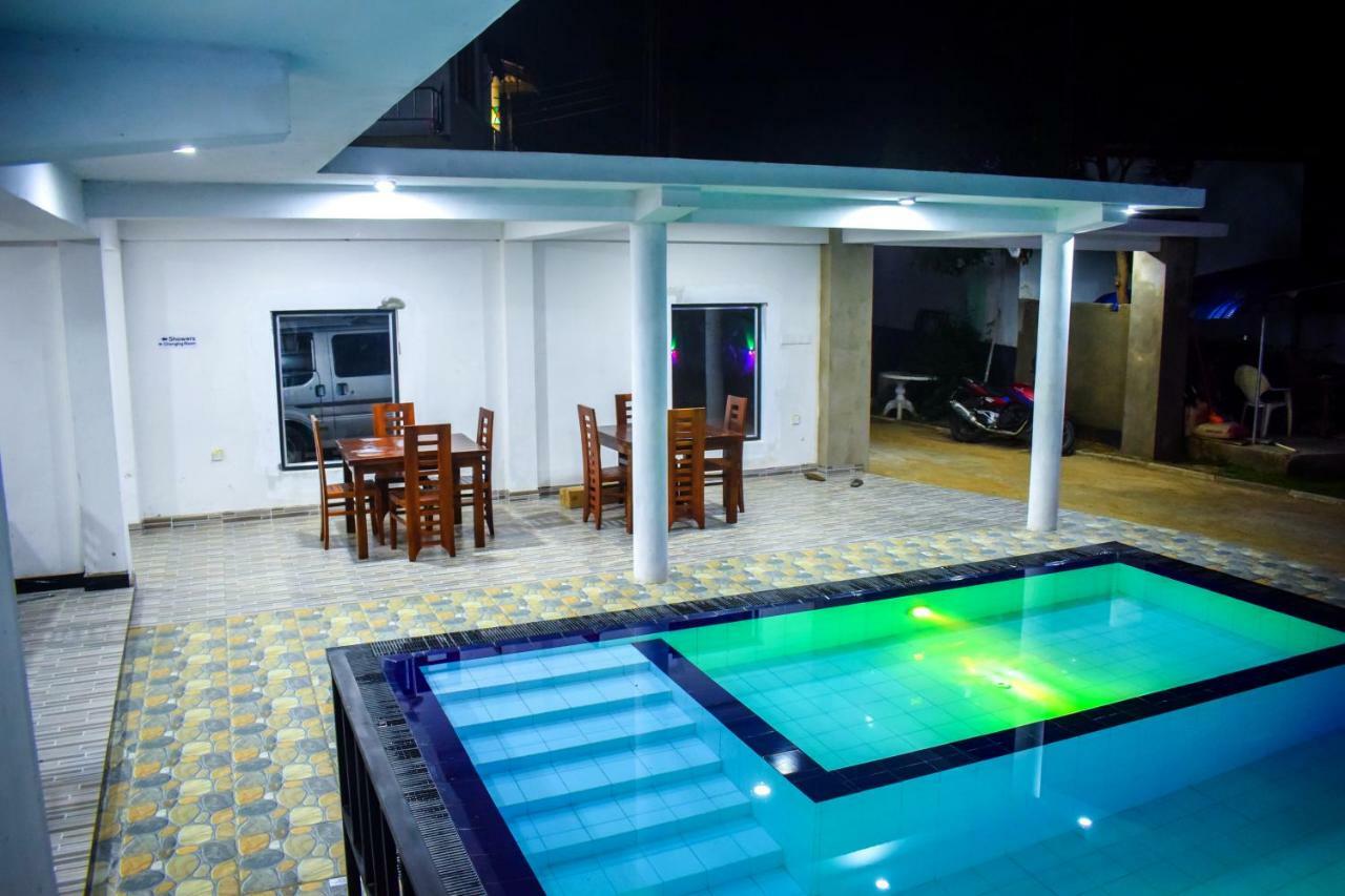 פולונרואה Lion Resort מראה חיצוני תמונה