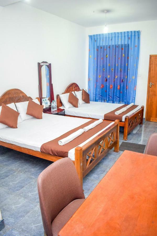פולונרואה Lion Resort מראה חיצוני תמונה