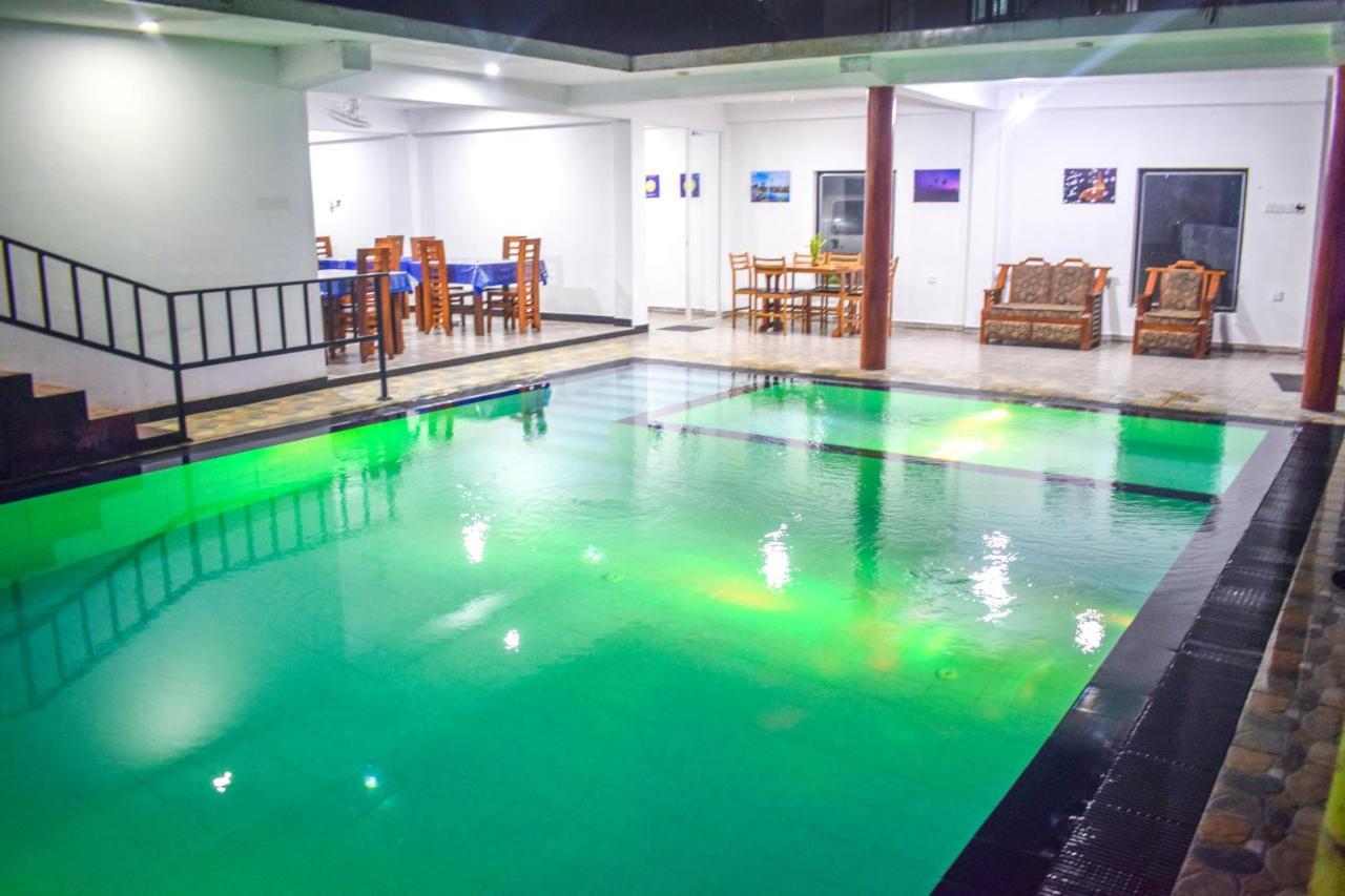 פולונרואה Lion Resort מראה חיצוני תמונה