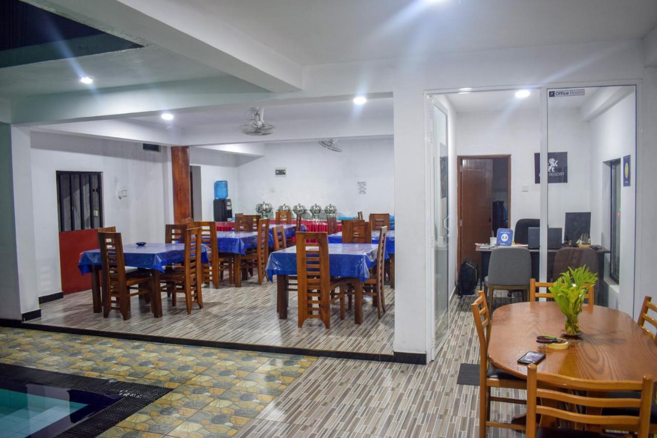 פולונרואה Lion Resort מראה חיצוני תמונה